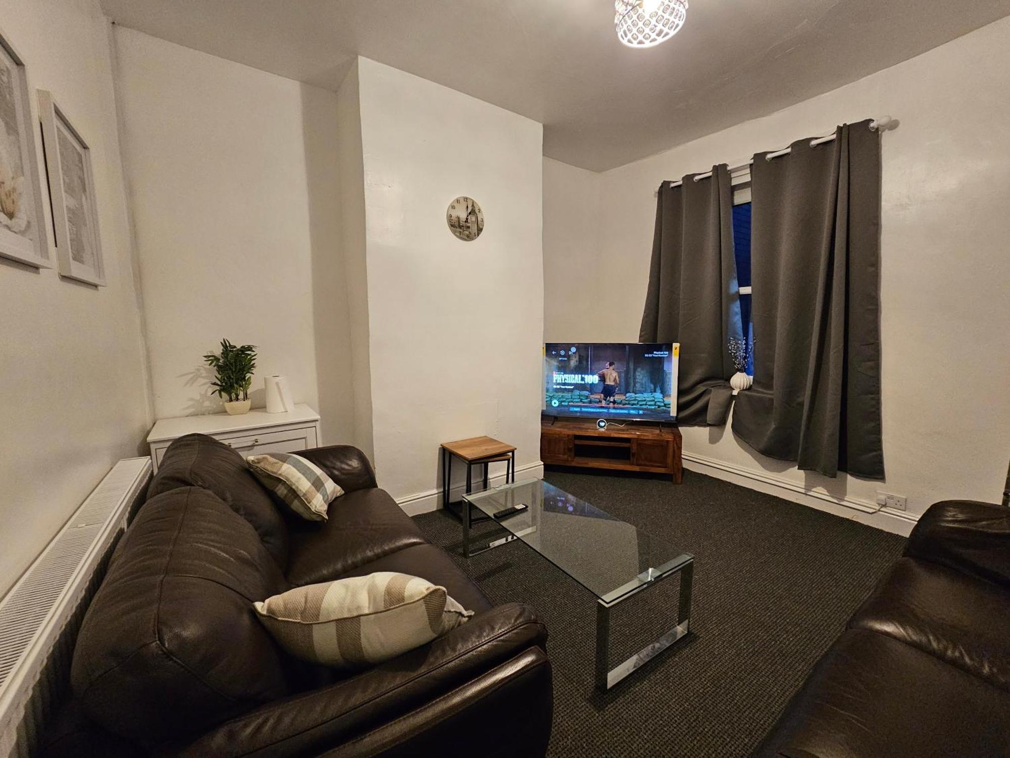 Convenient 3 Bed, Pr1 Near Uclan N Train Station Vila Preston  Exterior foto